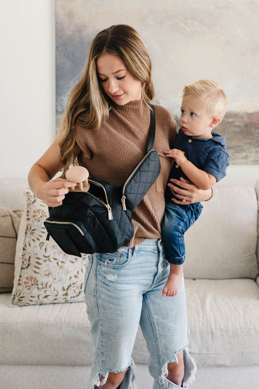 Mini vs. Traditional Diaper Bags: Why Moms Are Making the Switch