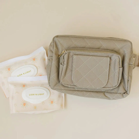 Jetsetter Mini Essentials Set – Beige Lion & Light